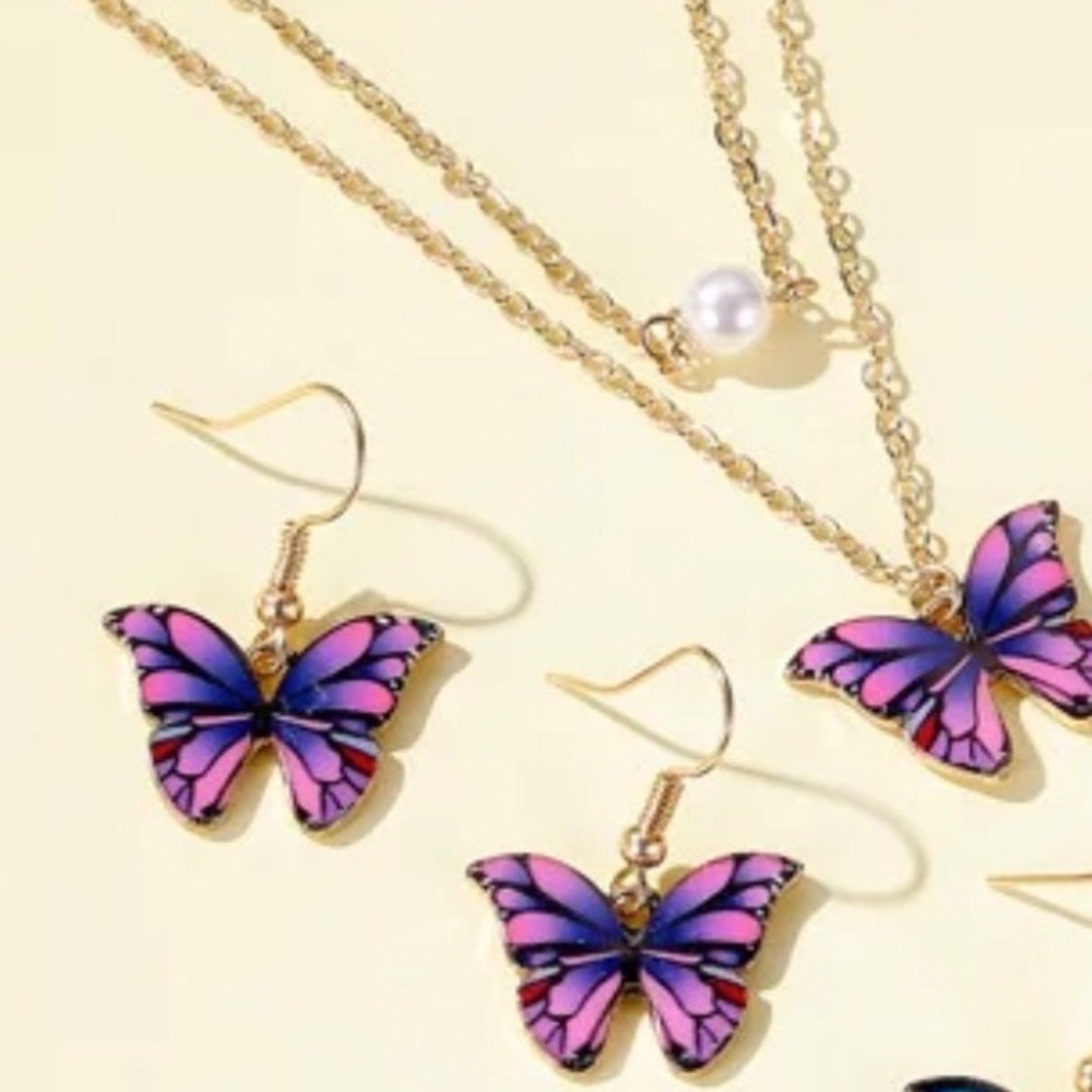 Butterfly jewelry set.